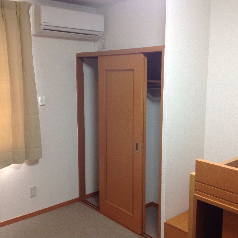 レオパレスヴィクトワール 収納