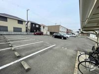レオパレス中浜２番館 駐車場