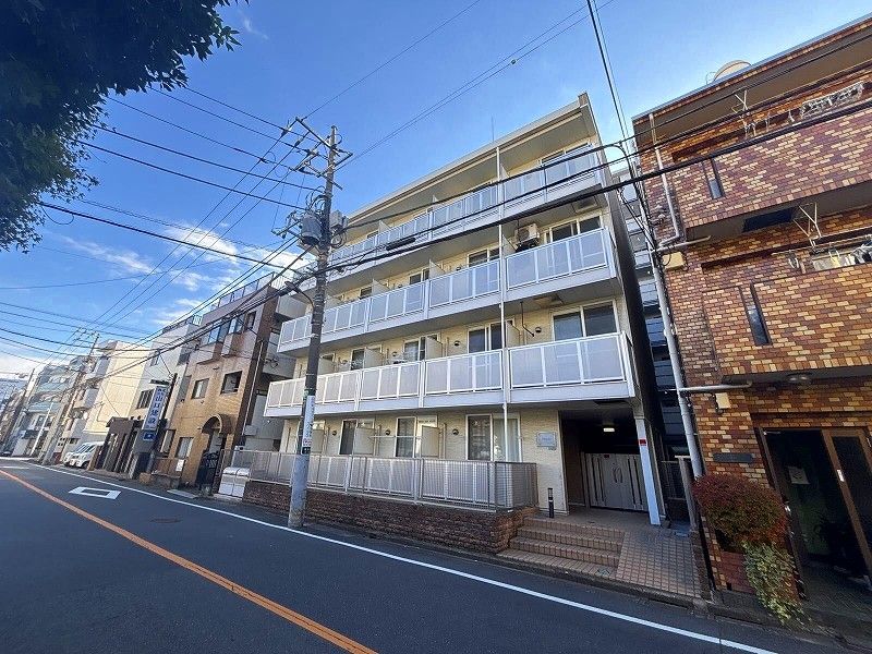 レオパレスアヴァンティ 外観
