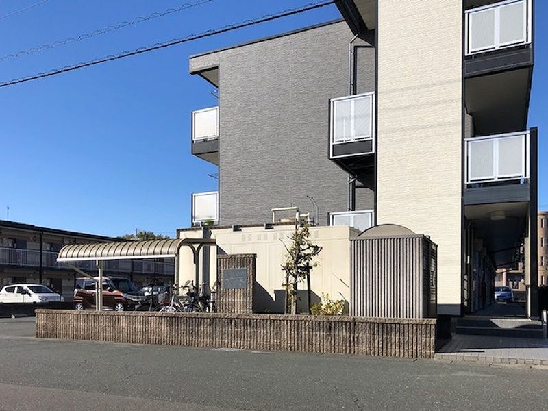 レオパレス山竹Ⅱ エントランス