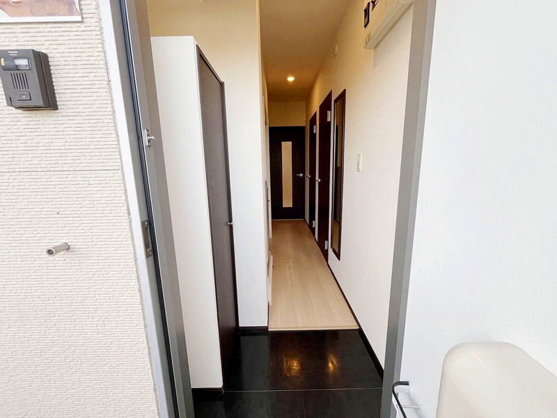 レオネクスト彰 玄関