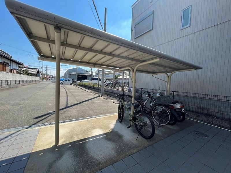 レオパレス板原 共用部分