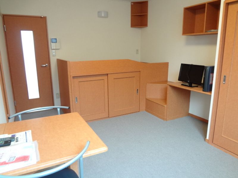 レオパレスステラ 居間