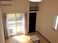 レオネクストカーサボナール 居間