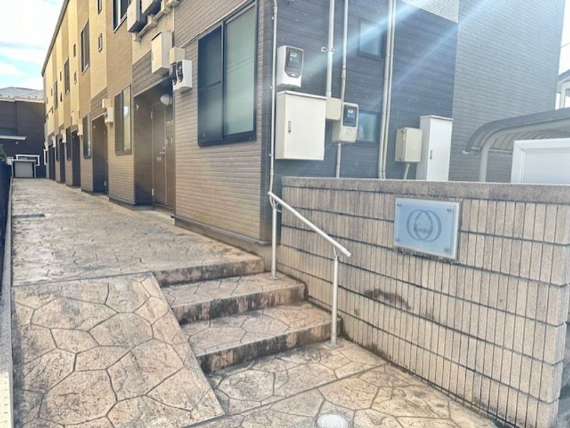 レオネクストあけぼの エントランス
