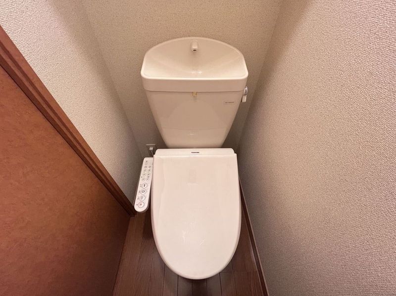 レオパレスダンダンめぐみ トイレ