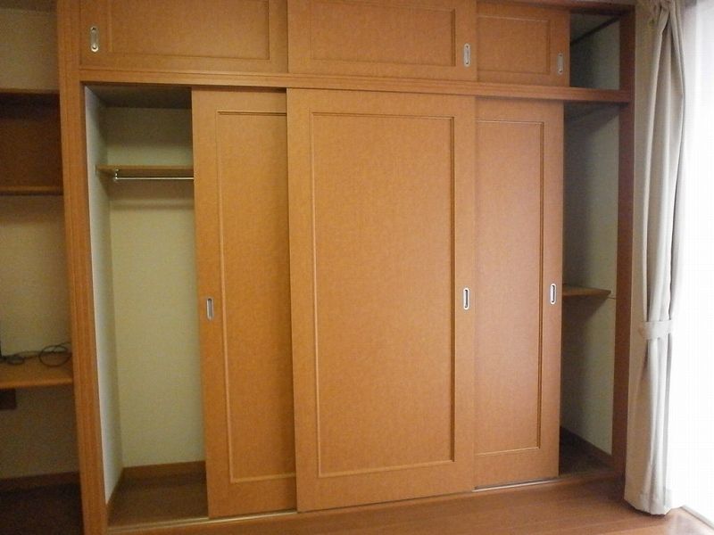 レオパレス一心 収納