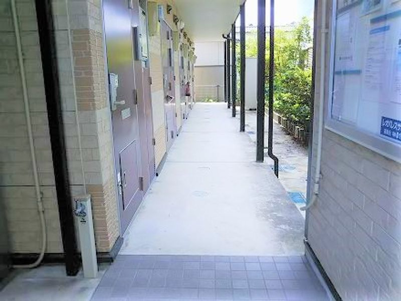 レオパレスＣＩＲＣＬＥ エントランス