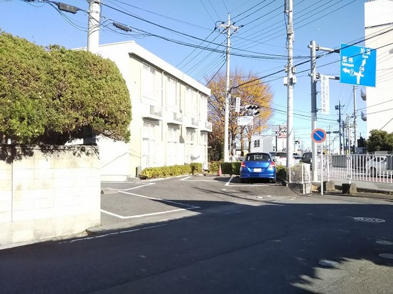レオパレス浮城 駐車場