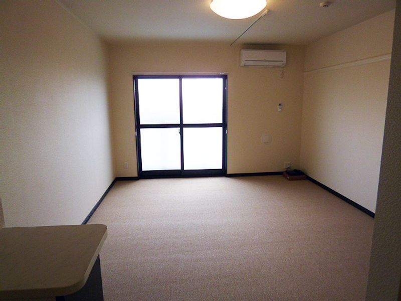 レオネクストＣａｓａ宮町 居間