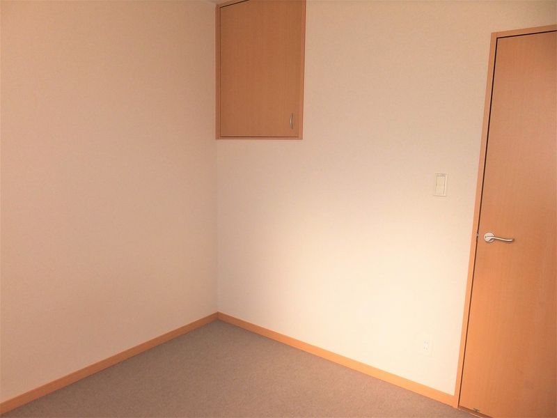 レオパレスリュミエール 寝室