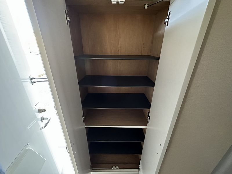 レオパレスタナヒガーデン 収納