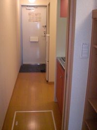 レオネクストガーネット　２１ 玄関