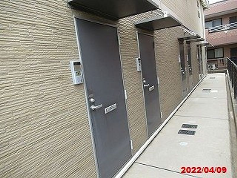 レオネクストプレミアム 玄関