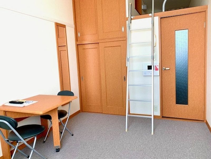 レオパレスリラティブ萩原Ⅱ 居間