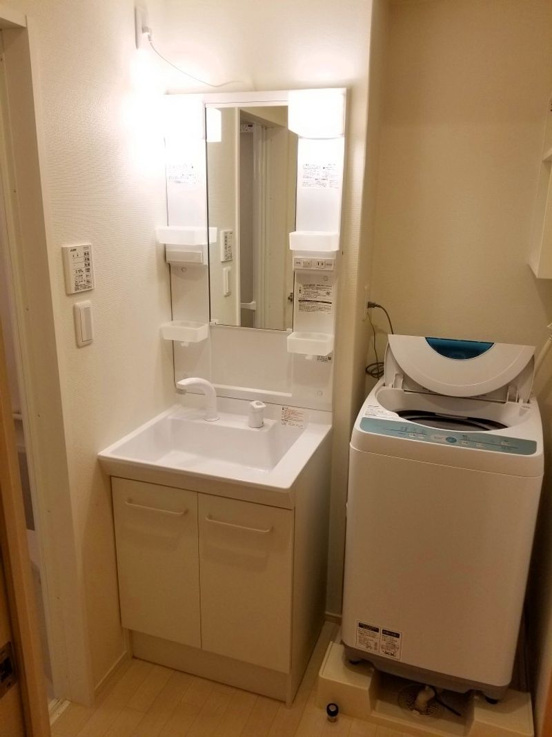 CLEINO Grand Soleil Washroom