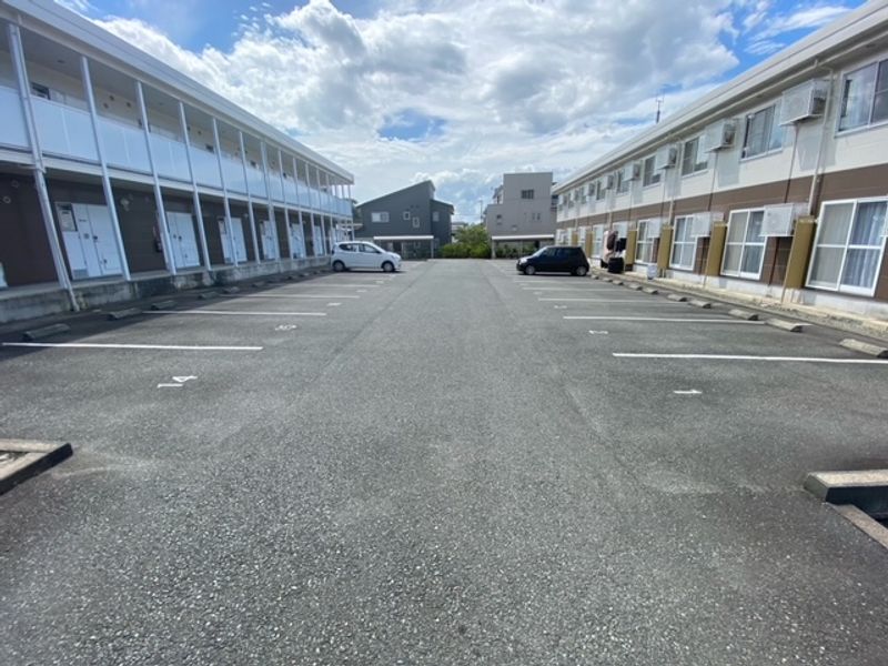 レオパレスＭｔ．岩手Ａ 駐車場
