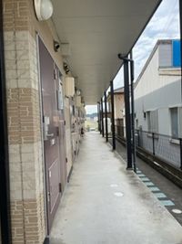 レオパレスアキュパル浜乃木 ロビー