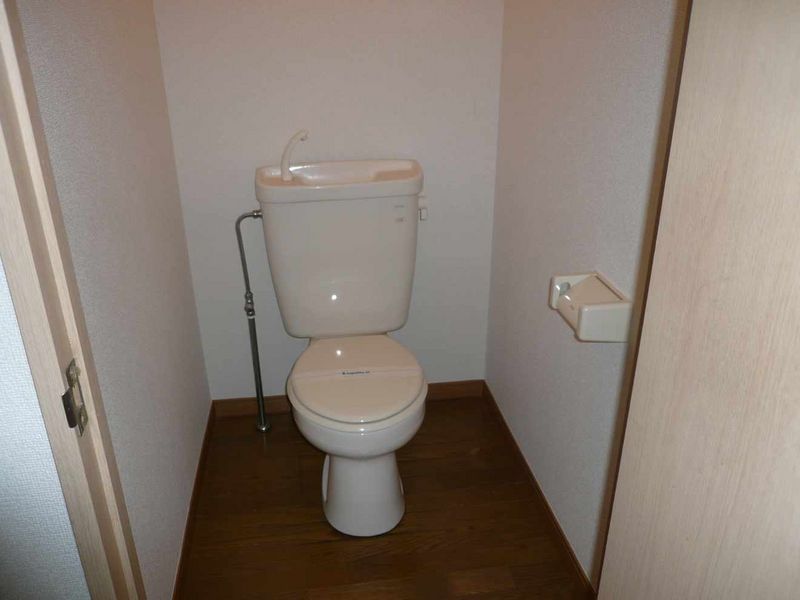 レオパレスカサベルデ トイレ