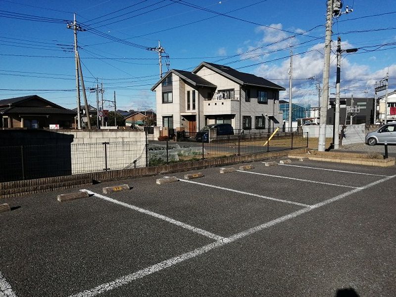 レオパレスフォンテーヌＡ 駐車場