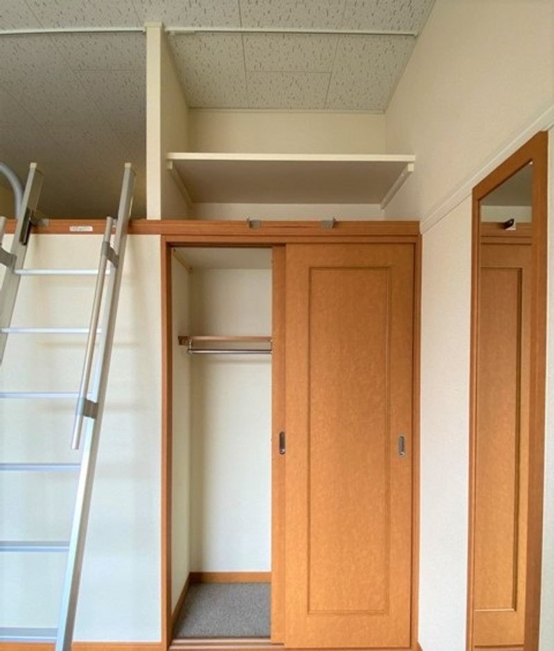 レオパレス葉月 収納