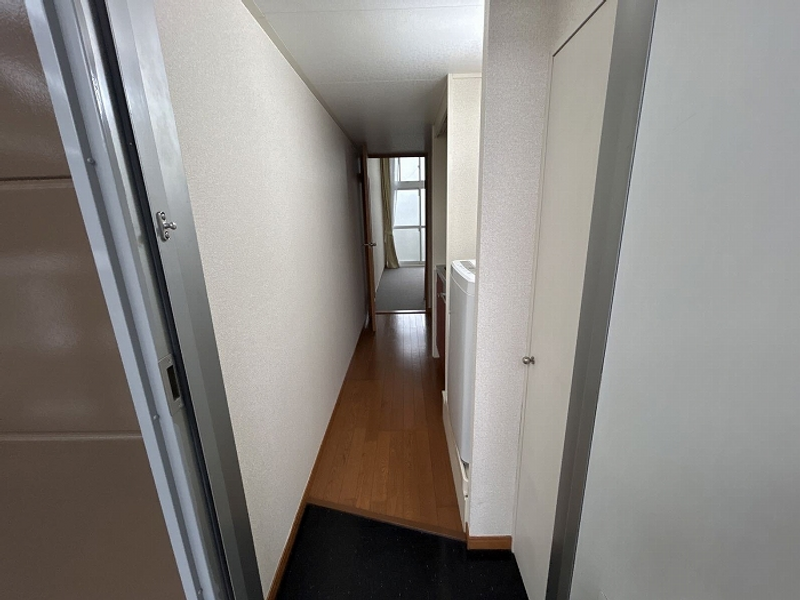 leopalace Lib Entrance