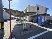 LEONEXT Morning Glory Parking lot