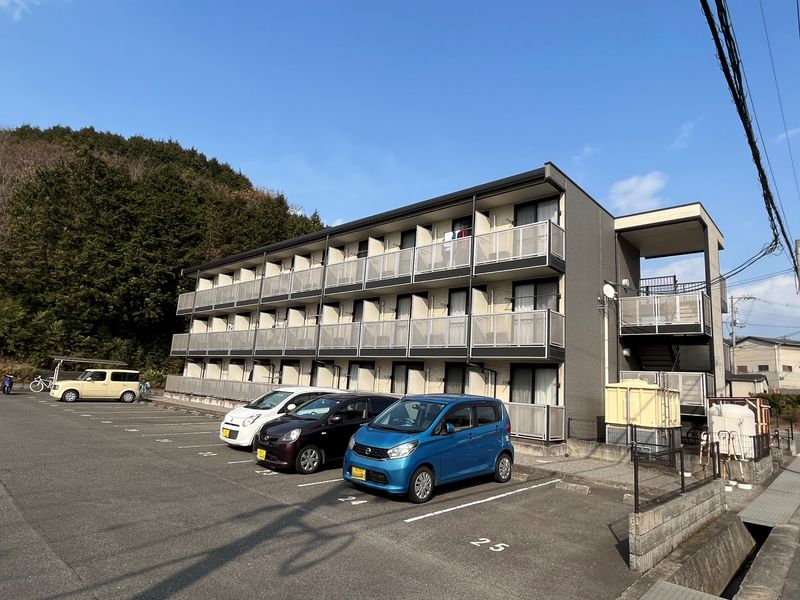 レオパレス新開 外観