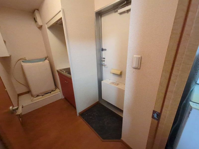 レオパレスＣｏｍｆｏｒｔ 玄関