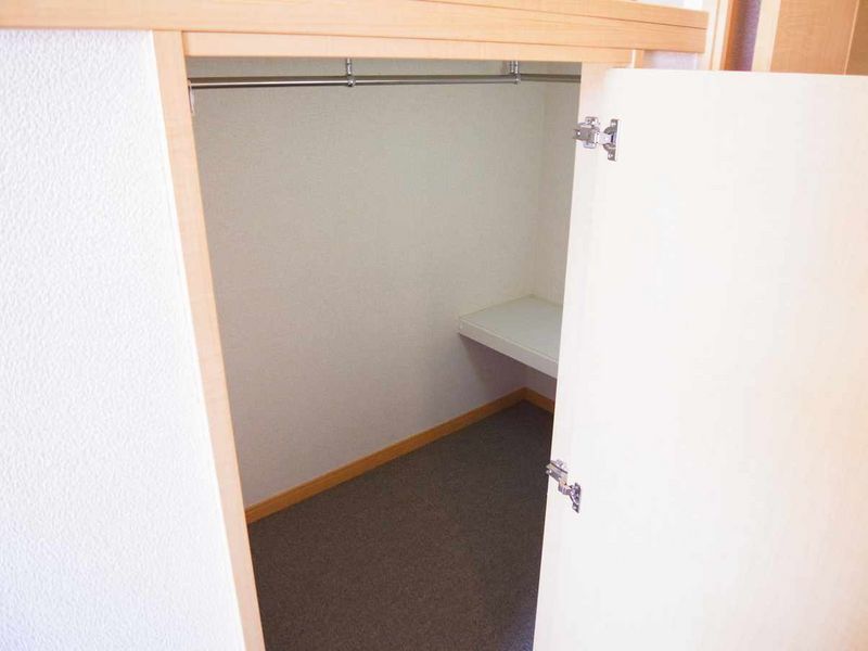 レオパレスグリーンプラザ湘南 収納