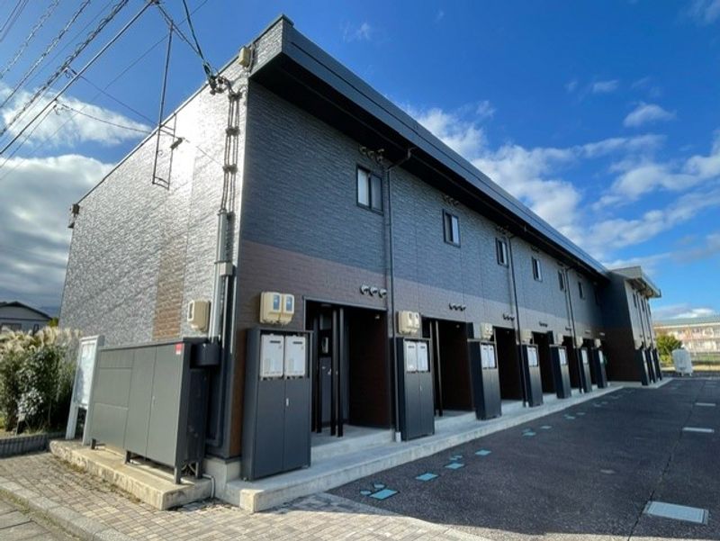 レオパレス朝霧 外観