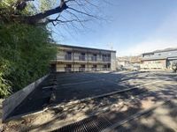 leopalace Parkside Hills Parking lot