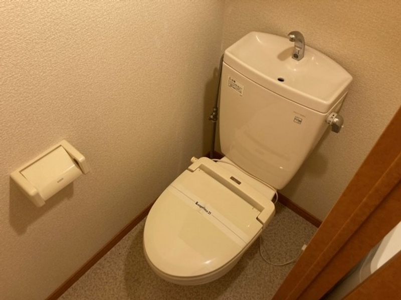 レオパレスひまわり トイレ