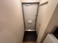 レオパレスたぶの木 玄関