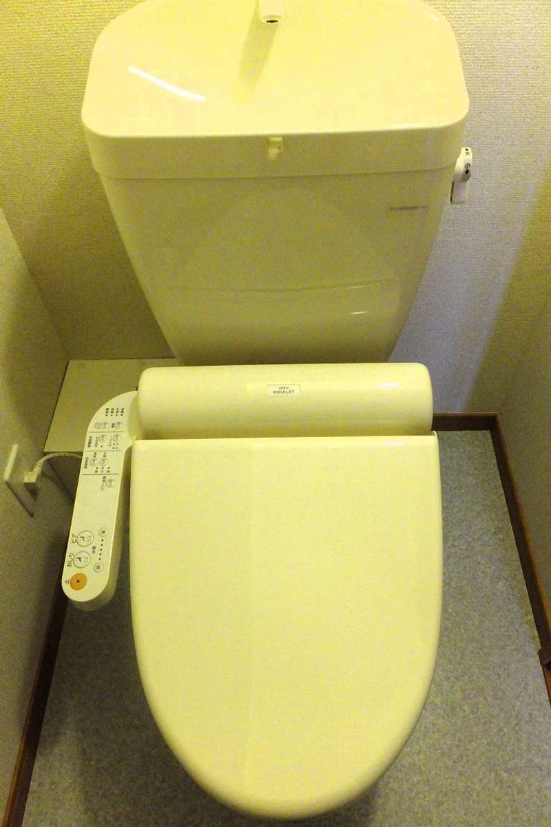 leopalace Aphrodite Nhà vệ sinh