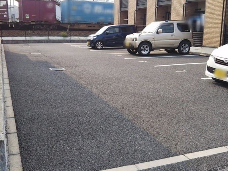 レオネクストソフィア 駐車場