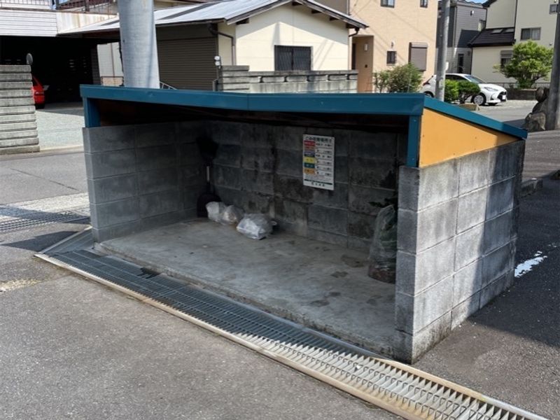 レオパレス富士見 共用部分