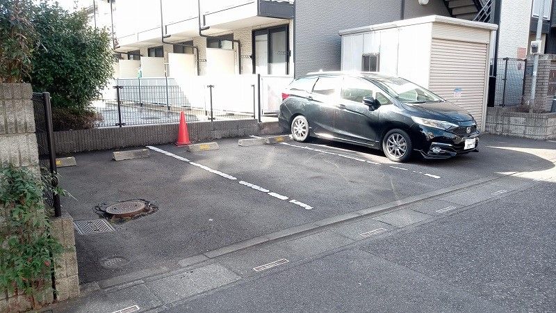 レオパレスＴ＆Ｙ 駐車場