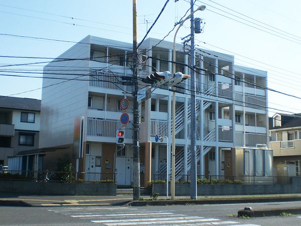レオパレスエスポワール 外観