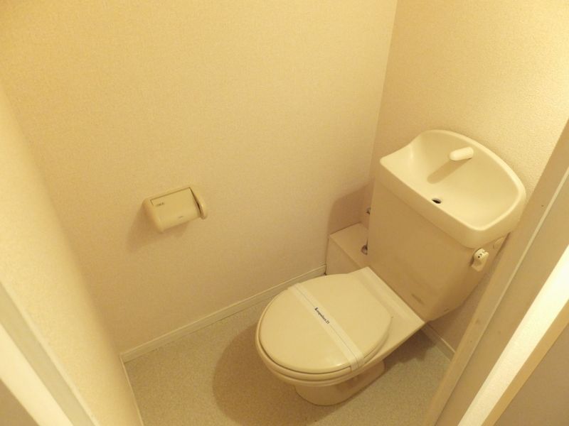 レオパレス例幣使 トイレ