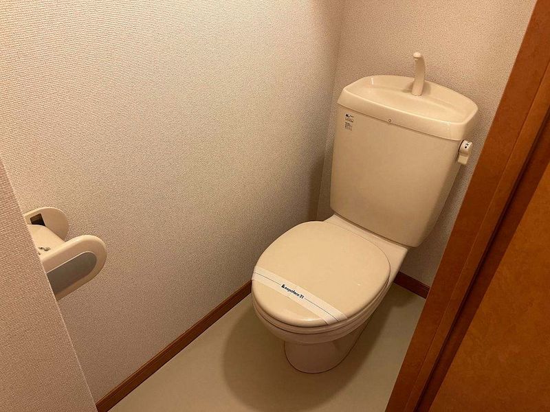 レオパレスエアポートビュー トイレ