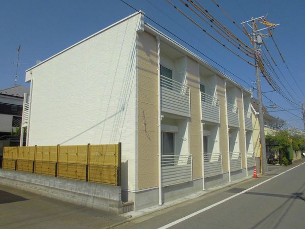 LEONEXT Sunflower exterior