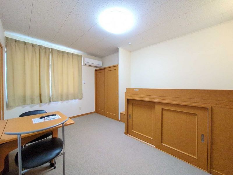 レオパレスＭＡＴＳＵＤＡ 居間