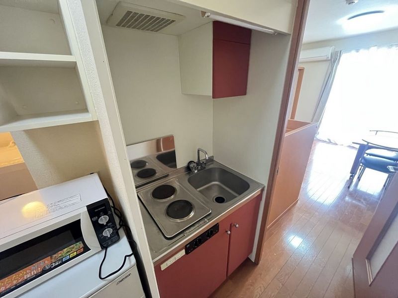 レオパレスタカネ．台 キッチン