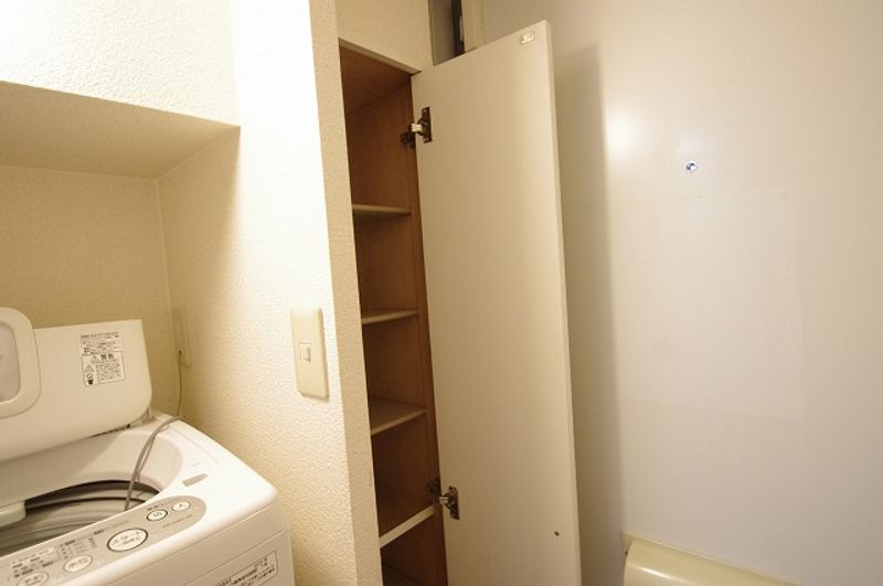 レオパレス藤井 収納