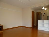 レオパレスボヌールパレ 居間