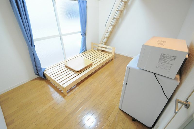 レオパレスプチベルク参番館 居間
