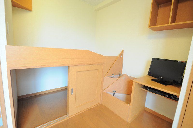 レオネクストＥ　ＨＯＵＳＥ 収納