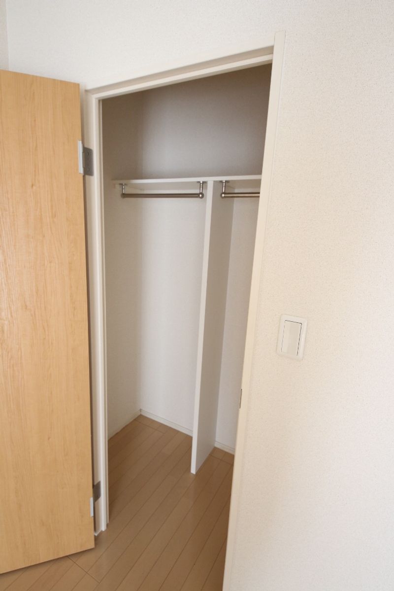 クレイノシャルマン中通 収納