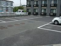 レオパレス関船 駐車場